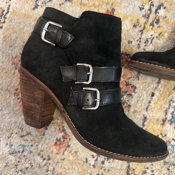 Black nubuck suede Dolce Vita black ankle booties with silver metal accents, 9.5 - Picture 2 of 13